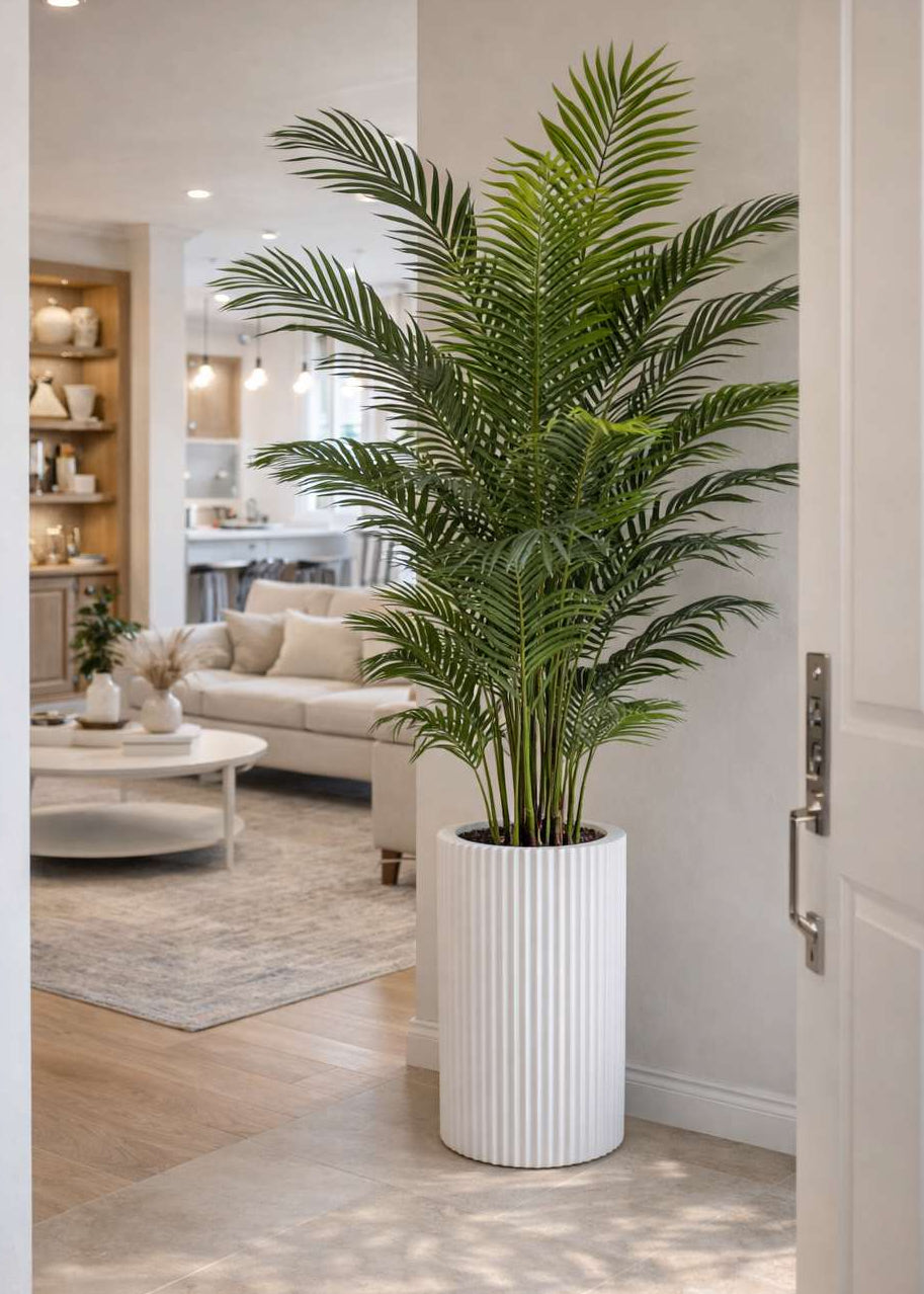 Palmeira Artificial Elegance com Vaso Branco Canelado